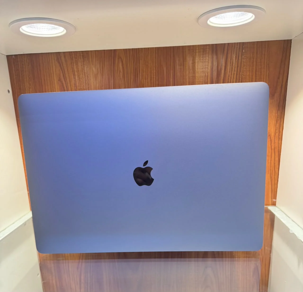 APPLE MACBOOK PRO 2019
