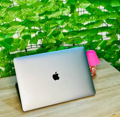 APPLE MACBOOK PRO 2019