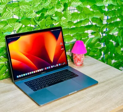APPLE MACBOOK PRO 2019