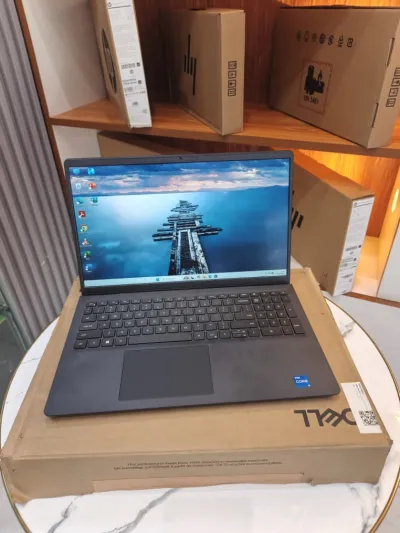 DELL 15 DC15250