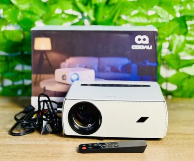Projecteur COOAU modèle YG431